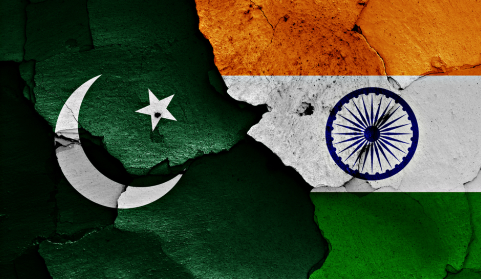 pakistan-india-flags